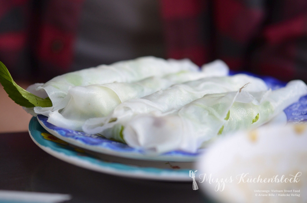 Unterwegs in Vietnam – Reispapierröllchen mit Kräutern